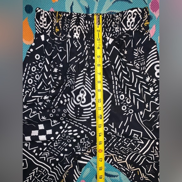 Wide Leg Lightweight Pants - Picture 8 of 12
